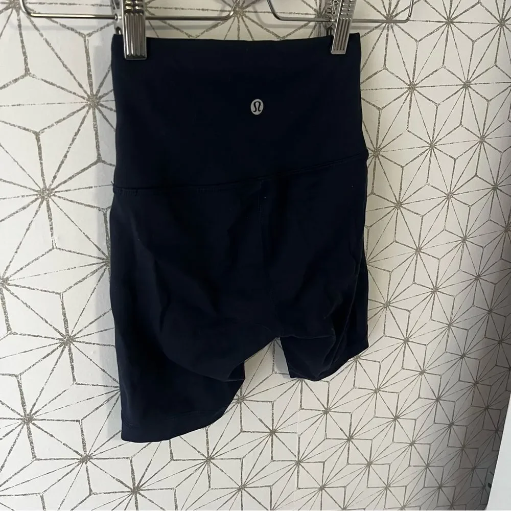 Lululemon Navy Blue Spandex Bike Short 6”